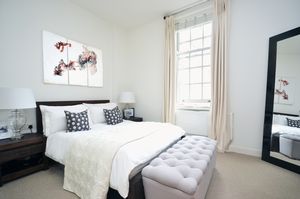Bedroom- click for photo gallery